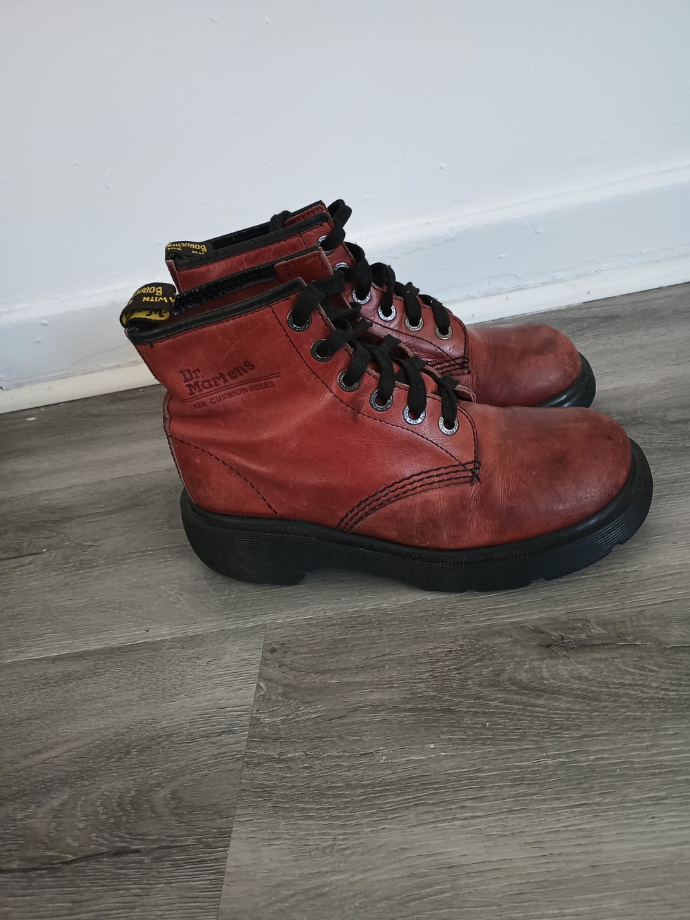 Dr. Martens Women's Red Leather Lace-Up Ankle Boots Size 9